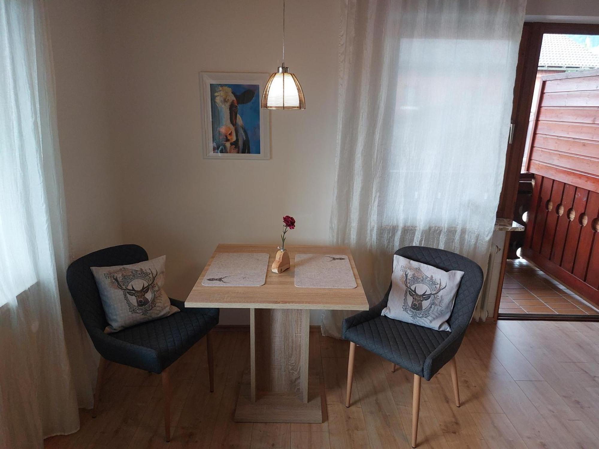 Gaestehaus Gomilar 프론텐 외부 사진
